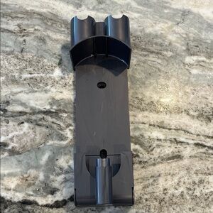 Dyson V8 cordless stick vacuum wall mount T111537